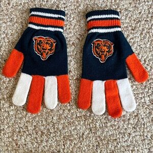 NWOT Chicago Bears stretch gloves